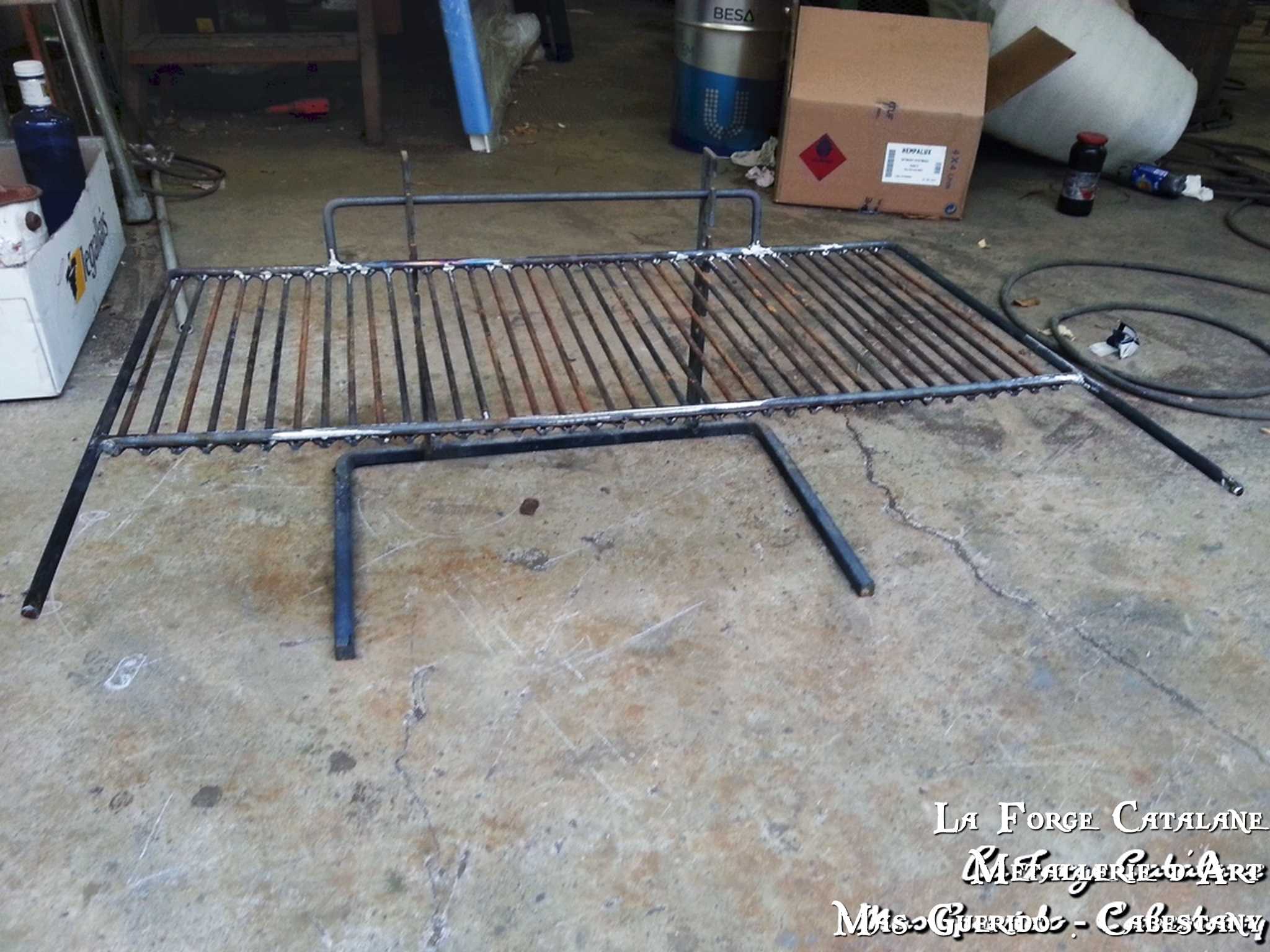 grille barbecue escargot fer Forge Catalane Cabestany - 250KB.jpg